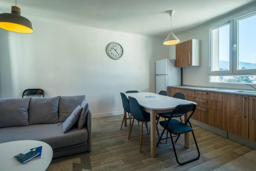 Le Grand Cosy - Lourdes - Proche Lägenhet Exteriör bild